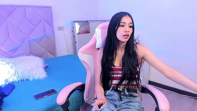 Chloe Miller 2 online show from February 26, 2026, 7:36 pm