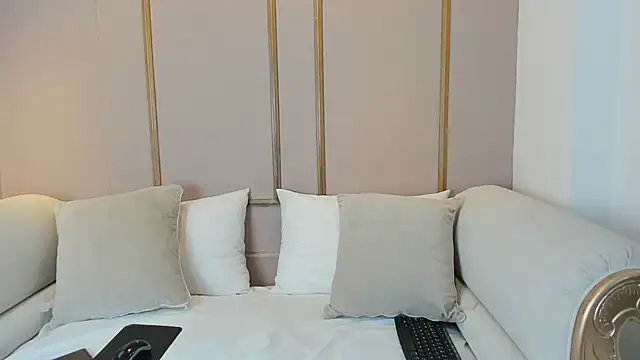 Snapshot of LisaLain chatting on February 28, 2026, 12:16 pm LisaLain online show from February 28, 2026, 12:16 pm