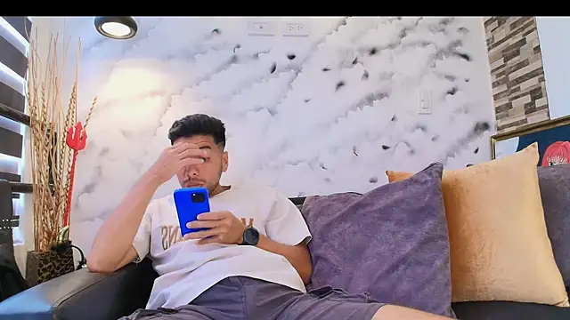 Max Hornye online show from February 26, 2026, 6:41 pm