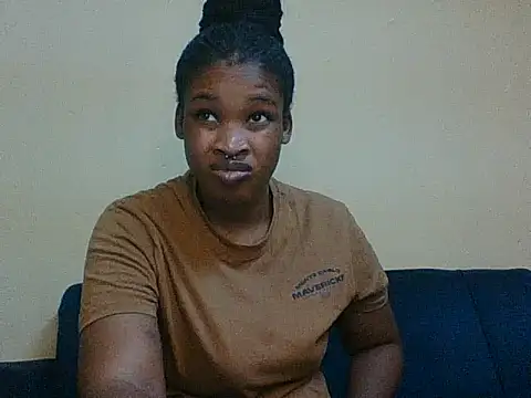 Juicylipss88 online show from February 15, 2026, 2:38 pm