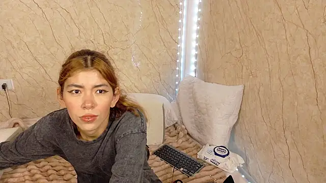 Snapshot of lixybiker chatting on April 25, 2026, 2:03 am lixybiker online show from April 25, 2026, 2:03 am