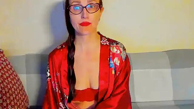 Snapshot of beddable_woman chatting on May 23, 2026, 8:30 pm beddable woman online show from May 23, 2026, 8:30 pm