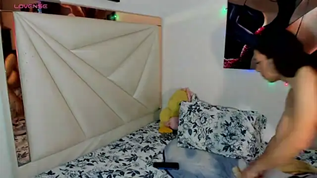 ale-noah online show from February 23, 2026, 6:52 pm