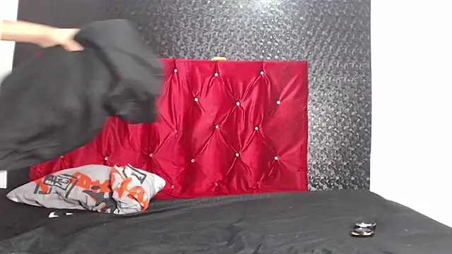 Snapshot of Extreme_couple7777 chatting on March 7, 2026, 3:46 am Extreme couple7777 online show from March 7, 2026, 3:46 am