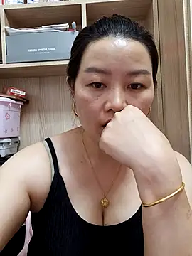 Snapshot of Jennie_dogy chatting on June 7, 2026, 2:17 am Jennie dogy online show from June 7, 2026, 2:17 am
