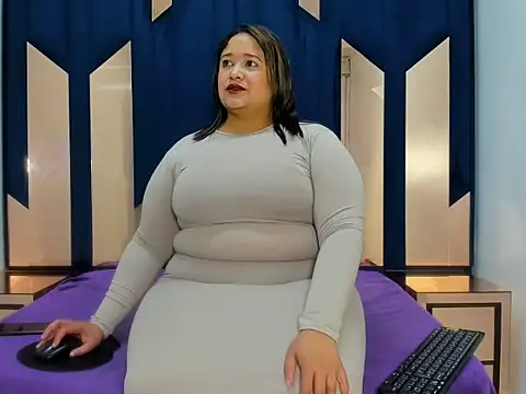 bustyy juicyrx online show from February 21, 2026, 12:40 pm