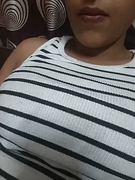 Snapshot of komalsharma99 chatting on June 5, 2026, 5:18 pm komalsharma99 online show from June 5, 2026, 5:18 pm