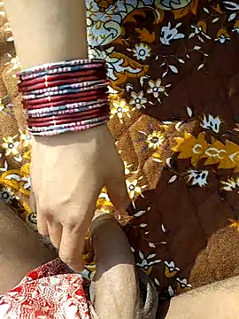 x couple2 online show from February 17, 2026, 9:17 am