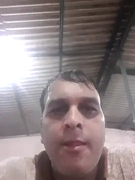 Snapshot of indiandesivillegeboy chatting on June 3, 2026, 5:06 pm indiandesivillegeboy online show from June 3, 2026, 5:06 pm