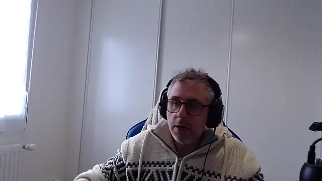 mika3377 online show from February 20, 2026, 11:45 am