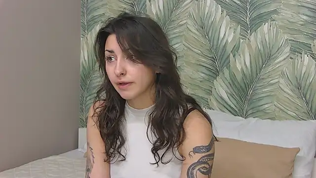 Snapshot of AngelaCox chatting on February 20, 2026, 6:10 am AngelaCox online show from February 20, 2026, 6:10 am