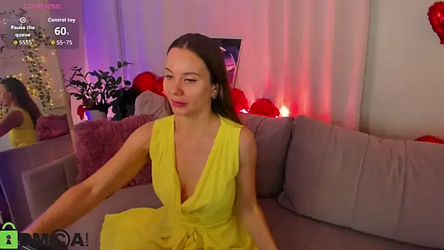 Katrina Jones  online show from February 18, 2026, 3:26 am