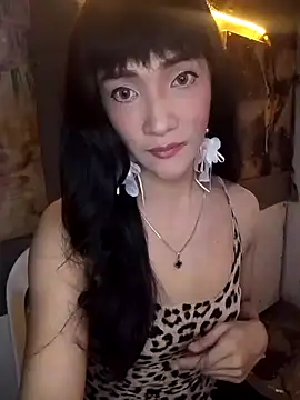 GeorginaLove09 online show from June 2, 2026, 4:01 am