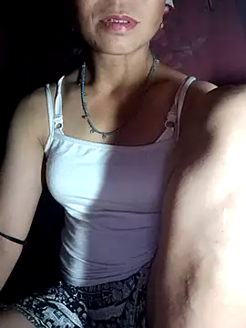 Snapshot of witch-xx chatting on July 16, 2026, 3:53 pm witch-xx online show from July 16, 2026, 3:53 pm