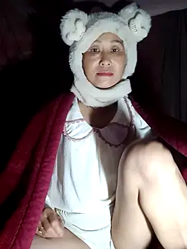 witch-xx online show from March 16, 2026, 8:33 pm