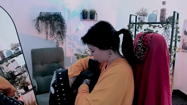 NeoGeisha online show from April 24, 2026, 8:16 am