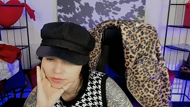 Snapshot of NeoGeisha chatting on June 4, 2026, 7:02 am NeoGeisha online show from June 4, 2026, 7:02 am
