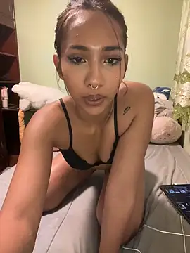 lyla luv online show from February 10, 2026, 11:53 am