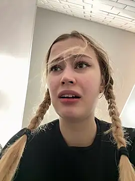 blonde exe online show from February 25, 2026, 3:34 pm