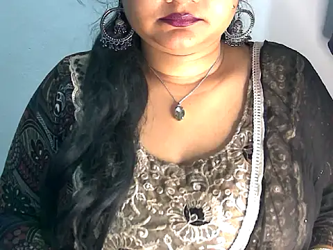 Snapshot of Saniya_K2 chatting on April 13, 2026, 3:38 pm Saniya K2 online show from April 13, 2026, 3:38 pm