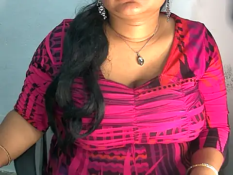 Snapshot of Saniya_K2 chatting on April 18, 2026, 7:07 pm Saniya K2 online show from April 18, 2026, 7:07 pm