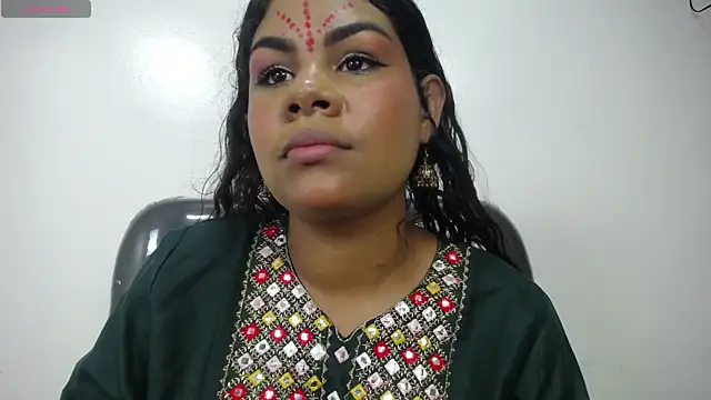 Snapshot of yaazhinii chatting on May 23, 2026, 12:04 pm yaazhinii online show from May 23, 2026, 12:04 pm