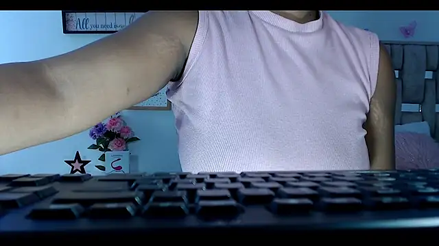 Snapshot of Aantoniaa_brown27 chatting on February 23, 2026, 1:33 pm Aantoniaa brown27 online show from February 23, 2026, 1:33 pm