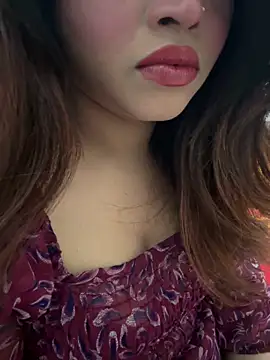 Snapshot of riya_sharma11 chatting on March 21, 2026, 4:44 pm riya sharma11 online show from March 21, 2026, 4:44 pm