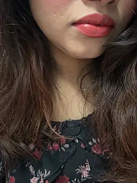 Snapshot of riya_sharma11 chatting on March 4, 2026, 4:26 pm riya sharma11 online show from March 4, 2026, 4:26 pm