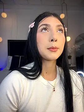 Snapshot of BadLilAngelXXX chatting on March 25, 2026, 1:21 pm BadLilAngelXXX online show from March 25, 2026, 1:21 pm