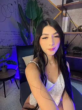 BadLilAngelXXX online show from May 19, 2026, 1:07 pm
