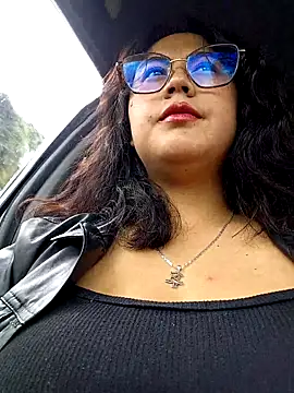 Snapshot of Mari-98 chatting on February 23, 2026, 7:36 pm Mari-98 online show from February 23, 2026, 7:36 pm