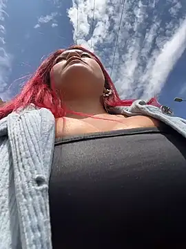 Lia-Moon77 online show from February 18, 2026, 6:04 pm