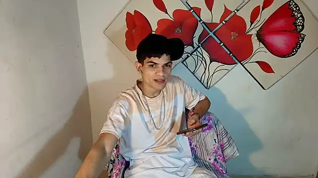 Jesshot bigcock20cm online show from July 18, 2026, 2:42 am