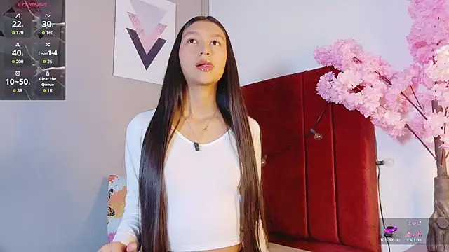 Snapshot of ThinPrincesss chatting on April 12, 2026, 12:30 pm ThinPrincesss online show from April 12, 2026, 12:30 pm