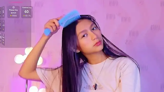 Snapshot of ThinPrincesss chatting on April 1, 2026, 11:55 am ThinPrincesss online show from April 1, 2026, 11:55 am