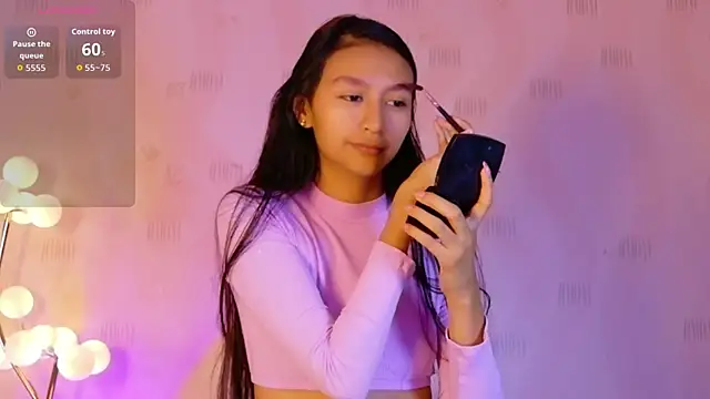 Snapshot of ThinPrincesss chatting on March 19, 2026, 12:49 pm ThinPrincesss online show from March 19, 2026, 12:49 pm