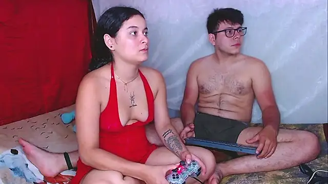 Snapshot of jazminandjustin chatting on February 17, 2026, 9:12 pm jazminandjustin online show from February 17, 2026, 9:12 pm