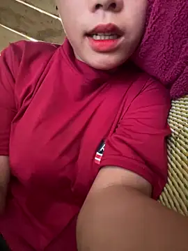 DoliceGirl2k online show from June 6, 2026, 5:23 am