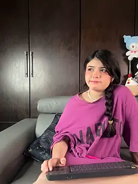 EmilyAndAndrew online show from April 11, 2026, 5:04 am