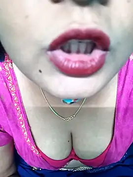 Snapshot of Tamilkannadacouple chatting on March 4, 2026, 3:42 pm Tamilkannadacouple online show from March 4, 2026, 3:42 pm