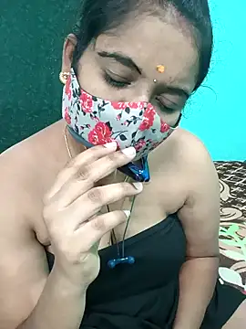 Snapshot of Tamilkannadacouple chatting on March 11, 2026, 5:56 am Tamilkannadacouple online show from March 11, 2026, 5:56 am