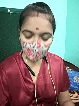 Snapshot of Tamilkannadacouple chatting on March 20, 2026, 3:13 pm Tamilkannadacouple online show from March 20, 2026, 3:13 pm