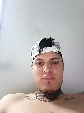 elvaquero06 online show from April 6, 2026, 4:30 am