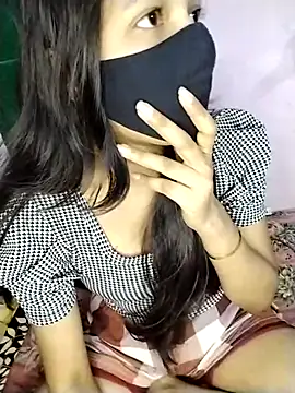 Naina-hott online show from March 19, 2026, 4:51 pm