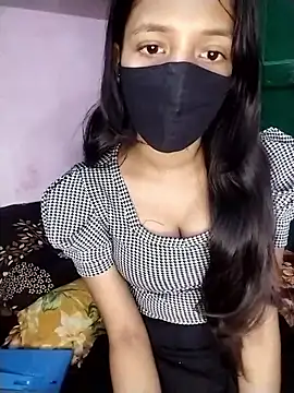 Snapshot of Naina-hott chatting on February 13, 2026, 7:03 pm Naina-hott online show from February 13, 2026, 7:03 pm