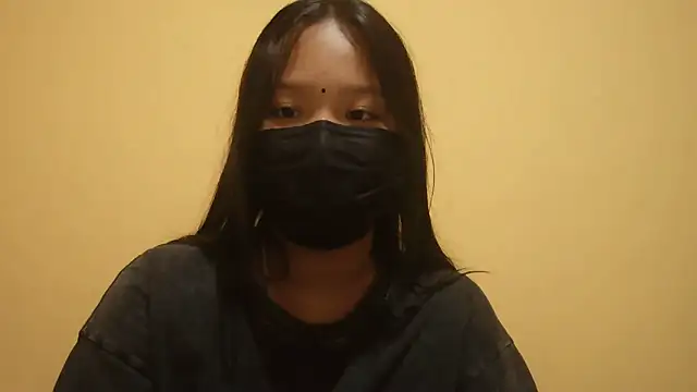 PRENCY CUTE online show from April 4, 2026, 9:05 am