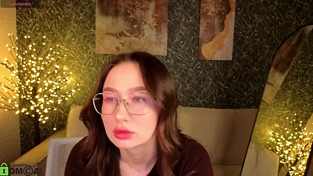  Kiki angel  online show from February 19, 2026, 1:46 am