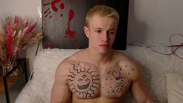 Snapshot of SterlingNoir chatting on February 11, 2026, 9:31 am SterlingNoir online show from February 11, 2026, 9:31 am