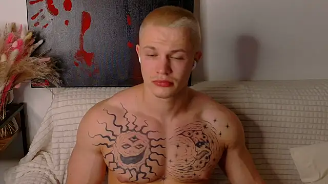 Snapshot of SterlingNoir chatting on February 28, 2026, 9:47 pm SterlingNoir online show from February 28, 2026, 9:47 pm